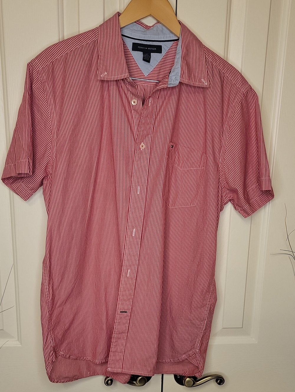 Tommy Hilfiger Men’s Red and White Striped Short-Sleeve Button-Down Shirt